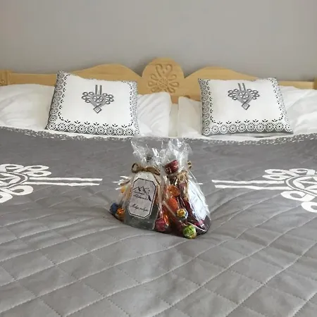 Aleksander Appartement *