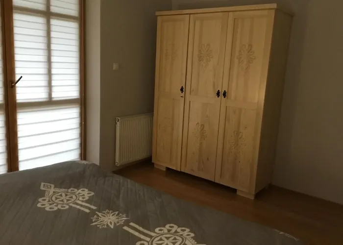 Aleksander Appartamento *